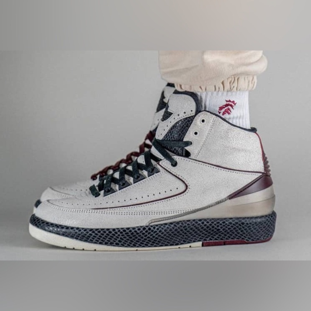 Jordan Men's Air Jordan 2 Retro A Ma Maniére 'Airness
SAIL/BURGUNDY/CRUSH‎ | NEW